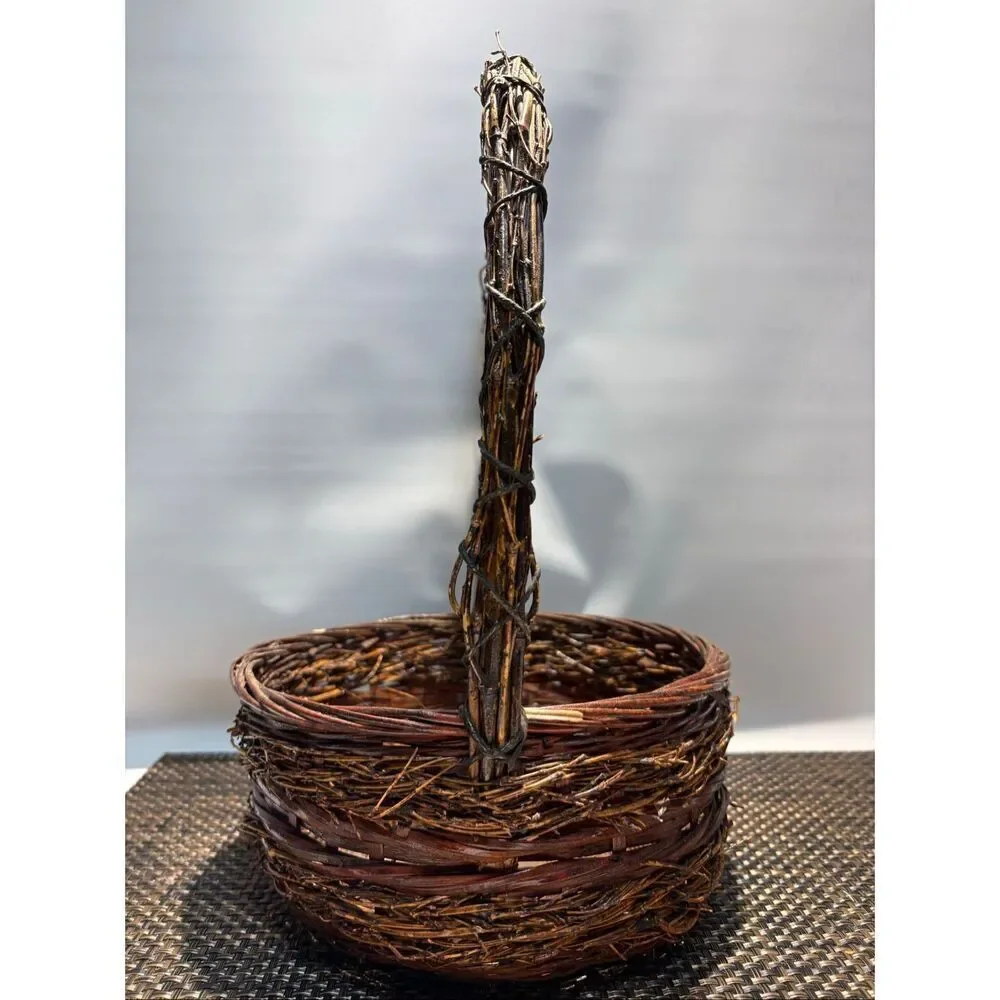 Small woven basket
